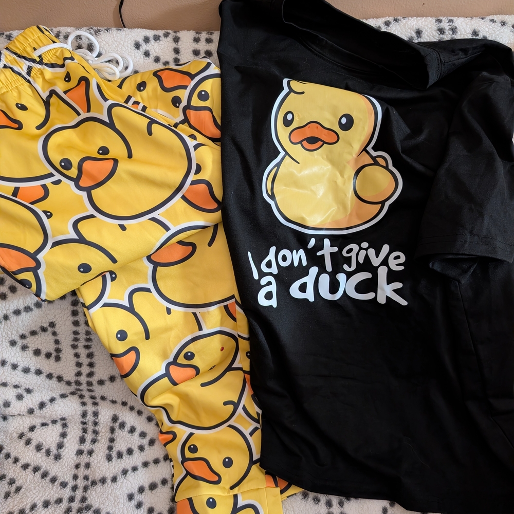 Duck Print Men's Medium Pajamas Set - Black and Yellow